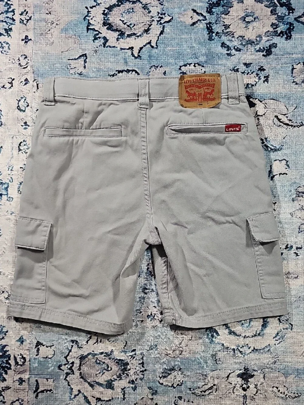 Levis Boys Gray Cargo Shorts Size 14 Regular Adjustable Waist Cotton Blend‎ 27W